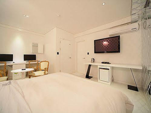 Sinchon Hotel Gaeul Séoul Extérieur photo